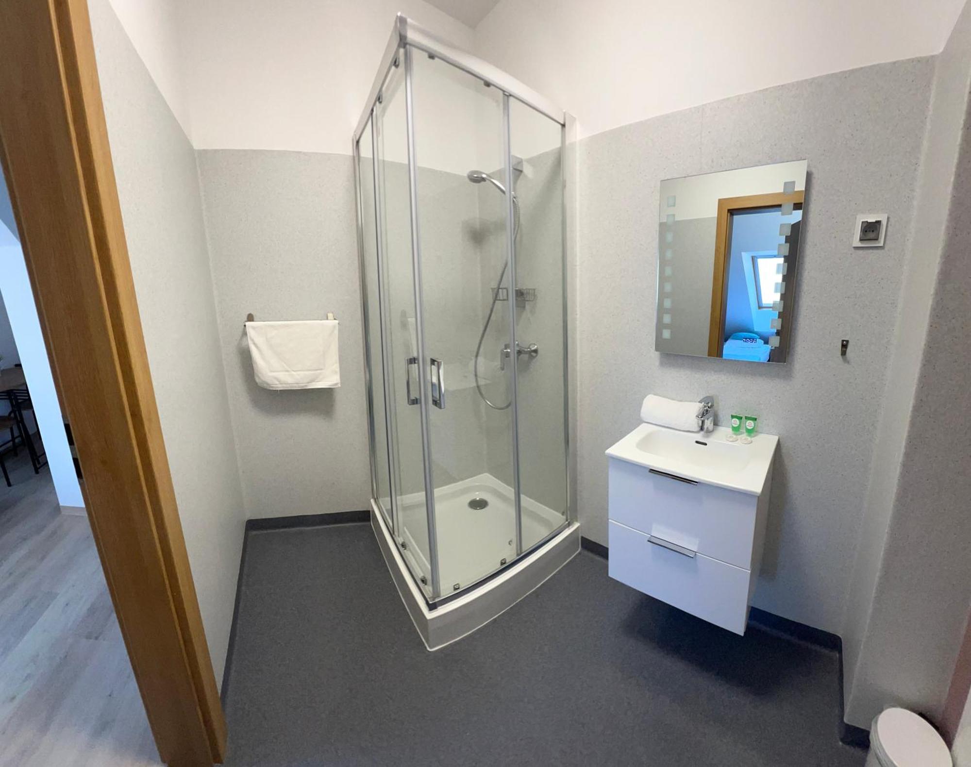 Apartamenty Divemed Єленя-Ґура Екстер'єр фото